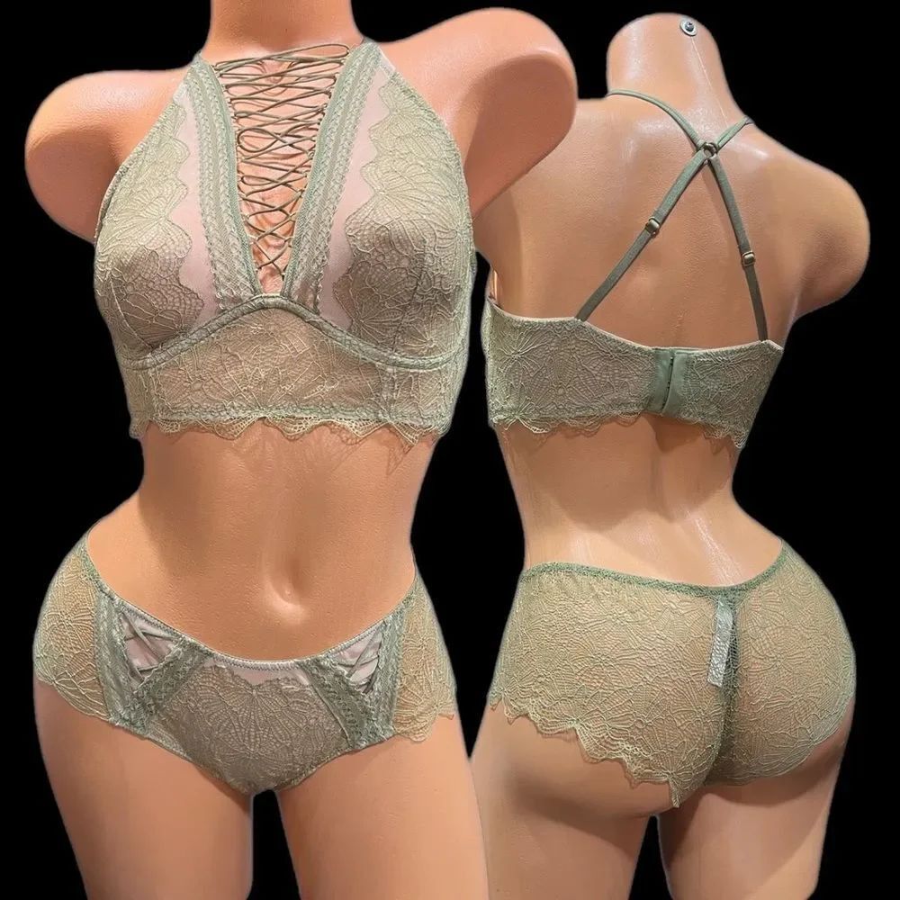 Victorias Secret set Very Sexy High Neck Lace up bralette bra & Cheeky panty M